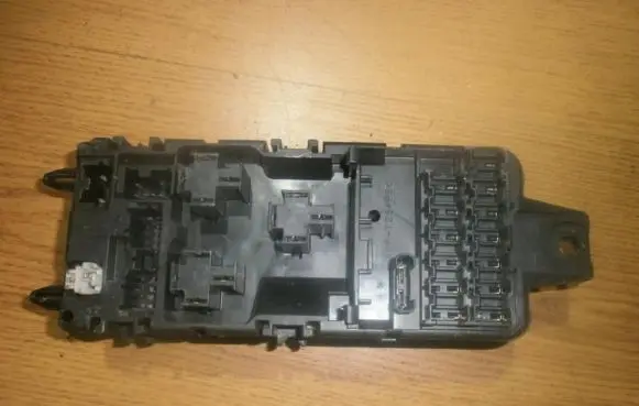 Volvo S40, V40 Fuse box set