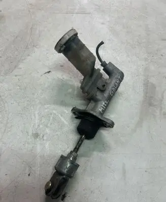 Mitsubishi Galant Master brake cylinder 