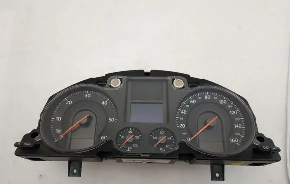 Volkswagen PASSAT B6 Speedometer (instrument cluster) 3C0920960N