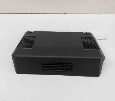 Audi Q3 F3 Other interior part 8V0863051