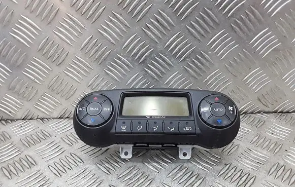 Hyundai ix35 Climate control unit 972502y601
