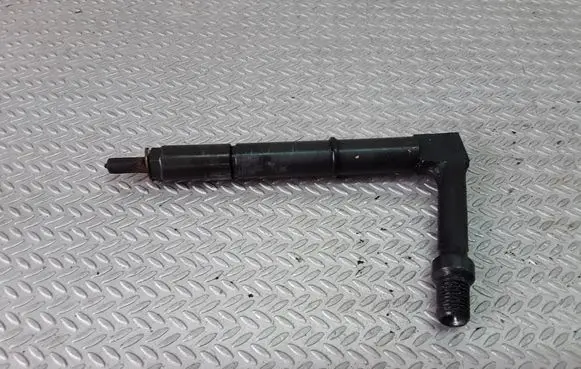 Nissan Almera N16 Fuel injector Z484391
