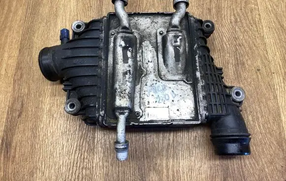 Jaguar F-Pace Intercooler radiator GX736K775AE