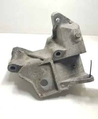 Volvo XC60 Engine mounting bracket 6G926R096 6G926R096FC
