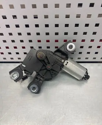 Volkswagen PASSAT B7 Rear window wiper motor 3C9955711A 10204849
