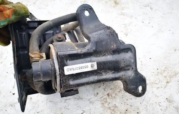 Dodge Caliber Fuel filter 05085376ad