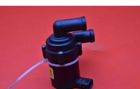 Audi Q7 4L Water pump 7L0965561K