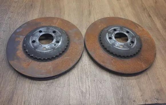 Mercedes-Benz E W238 Rear brake disc A0004231712