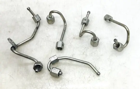 Renault Trafic III (X82) Fuel injector supply line/pipe