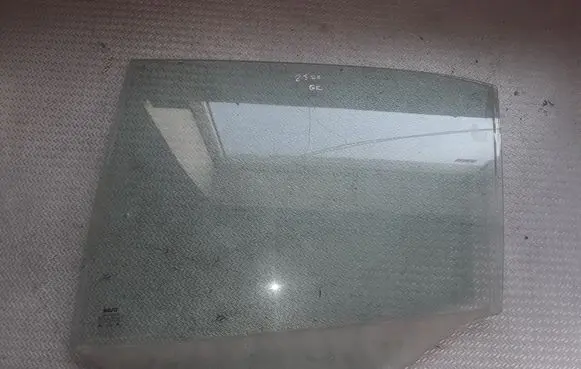 Seat Toledo II (1M) Rear door window glass