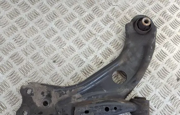 Opel Combo E Front control arm