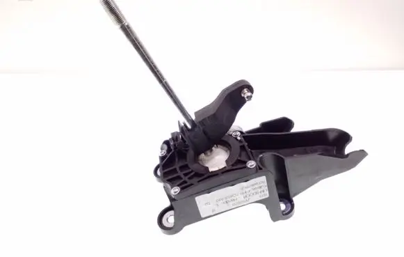 Ford Focus Gear shifter/selector F1FR7C453AKF