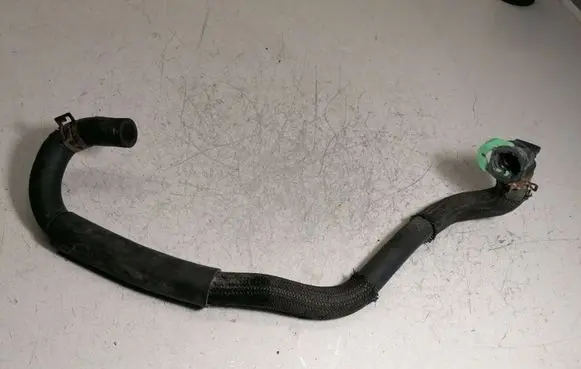 Toyota Prius (XW30) Engine coolant pipe/hose