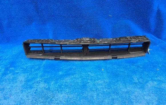 BMW 5 G60 G61 Intercooler air guide/duct channel 5A09B57