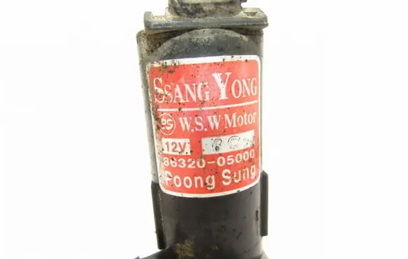 SsangYong Rexton Windscreen/windshield washer pump 8632005000