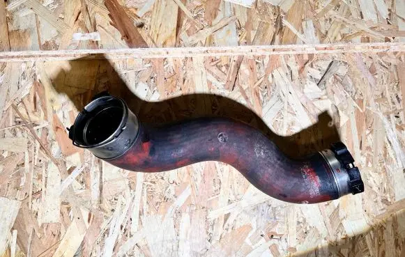 Mercedes-Benz C W204 Intercooler hose/pipe A2125280882