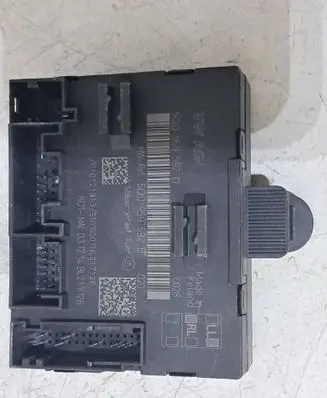 Volkswagen PASSAT B8 Door control unit/module 5Q0959592D