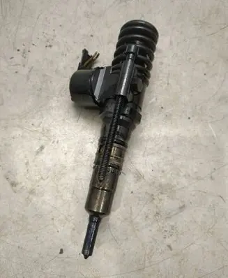Audi A3 S3 A3 Sportback 8P Fuel injector 0414720404
