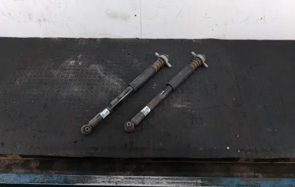 KIA Stonic Rear shock absorber/damper 55300-H8600