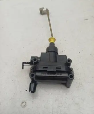 Mercedes-Benz E W124 Valve vacuum 