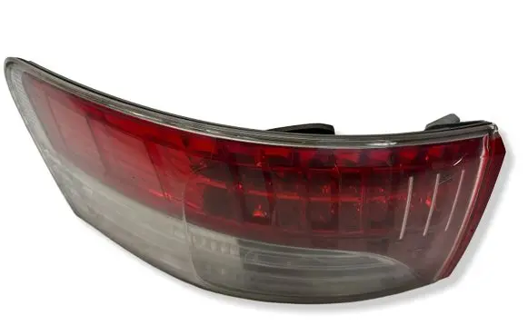 Toyota Avensis T270 Rear/tail lights