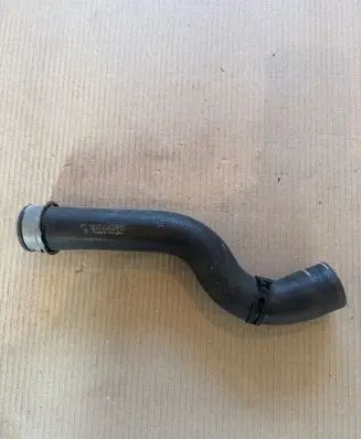 Porsche Panamera (971) Engine coolant pipe/hose 971122101D CT152337