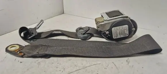 Mitsubishi Colt Front seatbelt 602873800