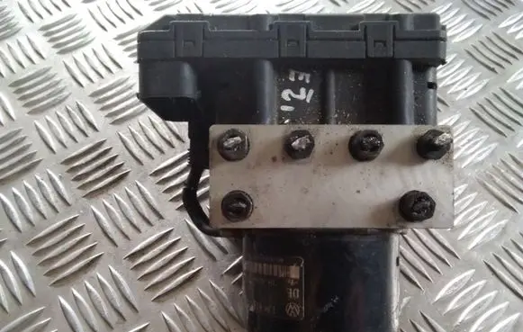 Volkswagen Golf IV ABS Pump 1J0907379G 10094903403 1J0614117C