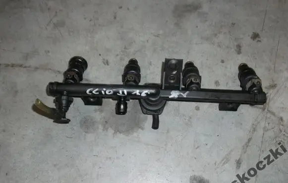 Renault Clio II Fuel main line pipe LISTWAWTRYSKOWA