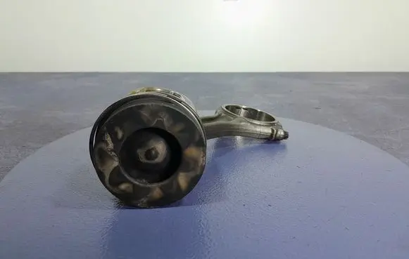 Audi A4 S4 B8 8K Piston