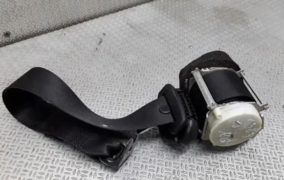 Ford Mondeo MK IV Rear seatbelt
