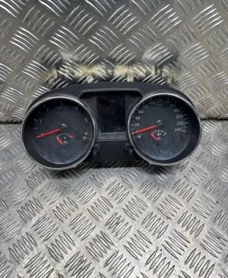 Nissan Qashqai Speedometer (instrument cluster) 24810BR52B HW17154 NC2601630