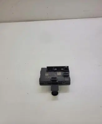 Audi A4 S4 B9 Door control unit/module 8W0959595H