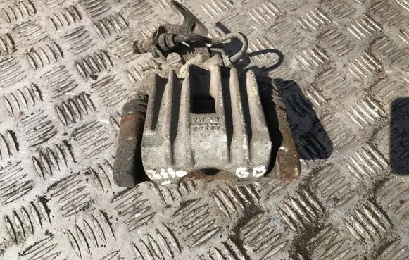 Volkswagen Jetta VI Rear brake caliper