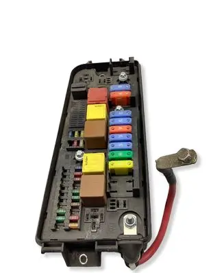Opel Vectra C Fuse box set 13144711