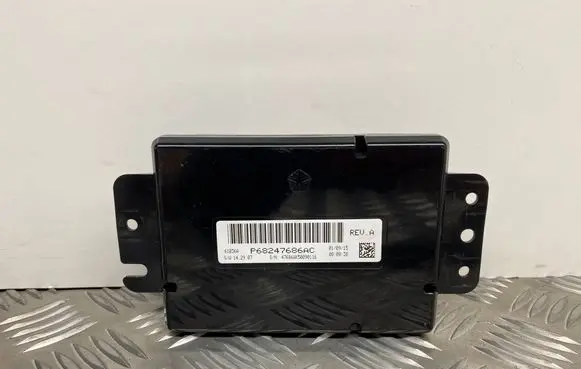 Jeep Grand Cherokee Air conditioner control unit module P68247686AC 68247686AC