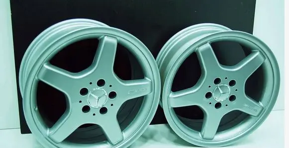 Mercedes-Benz SL R230 R18 alloy rim A2304012102 A2304012002