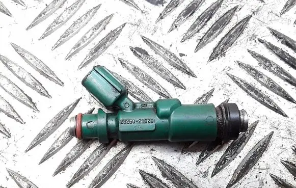 Toyota Prius (NHW20) Fuel injector 2325021020
