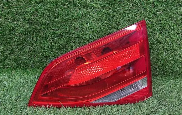 Audi A4 S4 B8 8K Tailgate rear/tail lights 8K5945094E