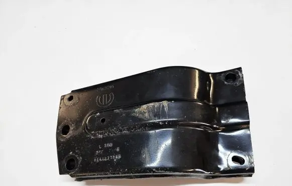 Jeep Grand Cherokee WL Gearbox mounting bracket 68442718AC