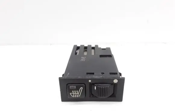 BMW 7 E38 Seat heating switch 8352259