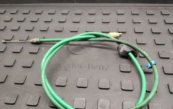 Mercedes-Benz GLK (X204) Handbrake/parking brake wiring cable A2044201885