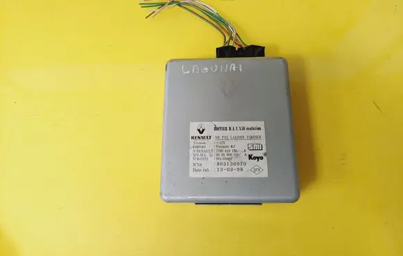 Renault Laguna I Engine control unit/module 7700419196