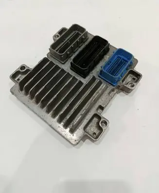 Opel Mokka X Engine control unit/module 12685776 12668986