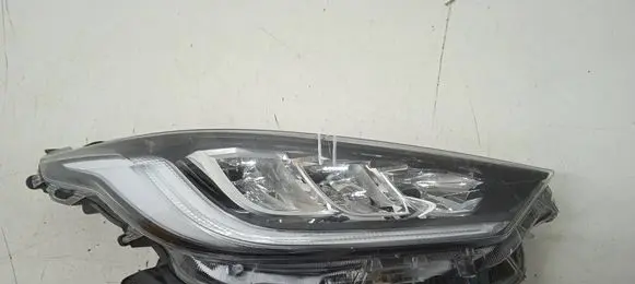 Toyota Yaris XP210 Headlight/headlamp