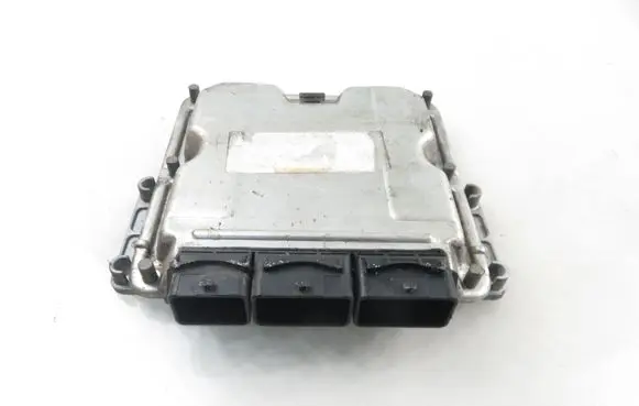 Renault Scenic I Engine control unit/module 8200222133 8200153945 0281011102