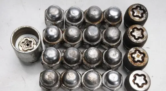 Hyundai i40 Nuts/bolts 