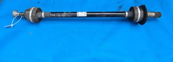 BMW 7 G11 G12 Rear driveshaft 33208639466 8639466