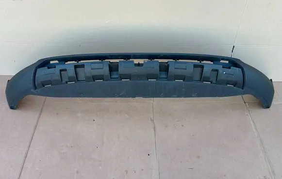 Volvo XC40 Front bumper lip 31449340