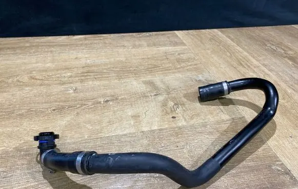 Ford Kuga II Engine coolant pipe/hose F1FG6A886AB
